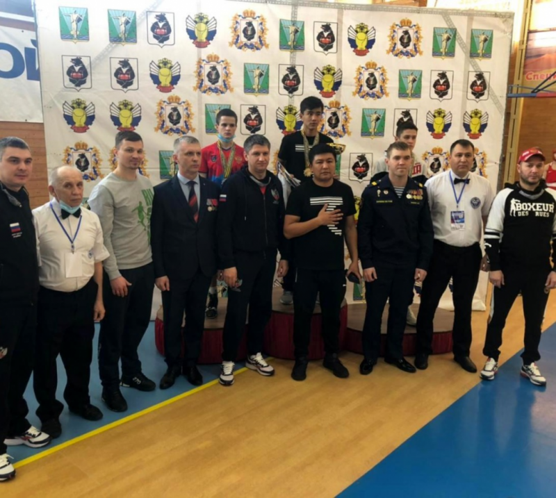 Оренбургский боксер Данил Шутов завоевал серебро на международном турнире