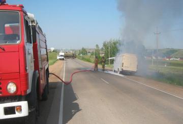 В области за сутки сгорели балкон, баня и ГАЗель