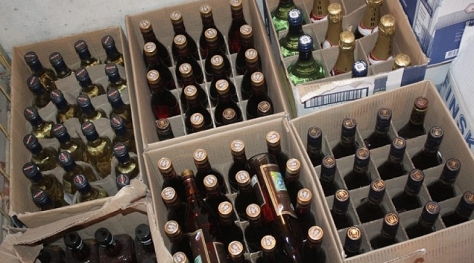 В Оренбуржье арестовали 12 тысяч бутылок алкоголя