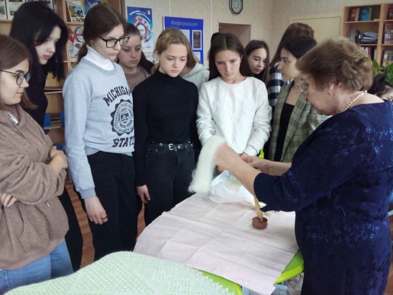 В «Школе пуховниц» обучат оренбургскому народному промыслу