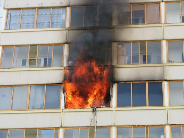 Пожар в Оренбурге – спасено 5 человек