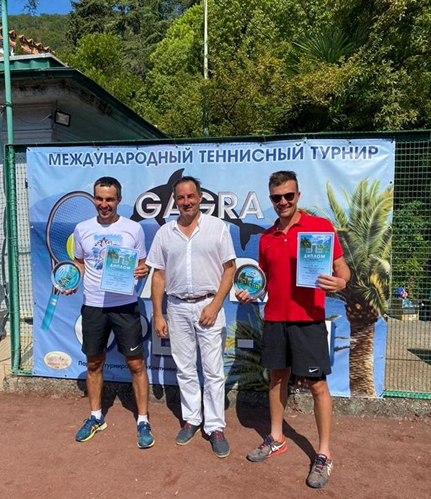 Оренбургский теннисист Сергей Колесников завоевал золото на международном турнире