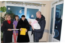В Орске полицейские посетили родильный дом