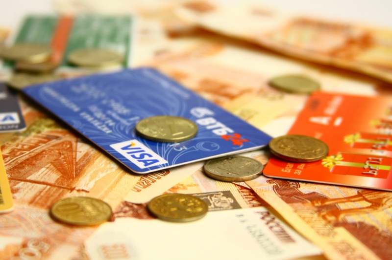 У оренбурженки мошенник украл деньги с банковской карты