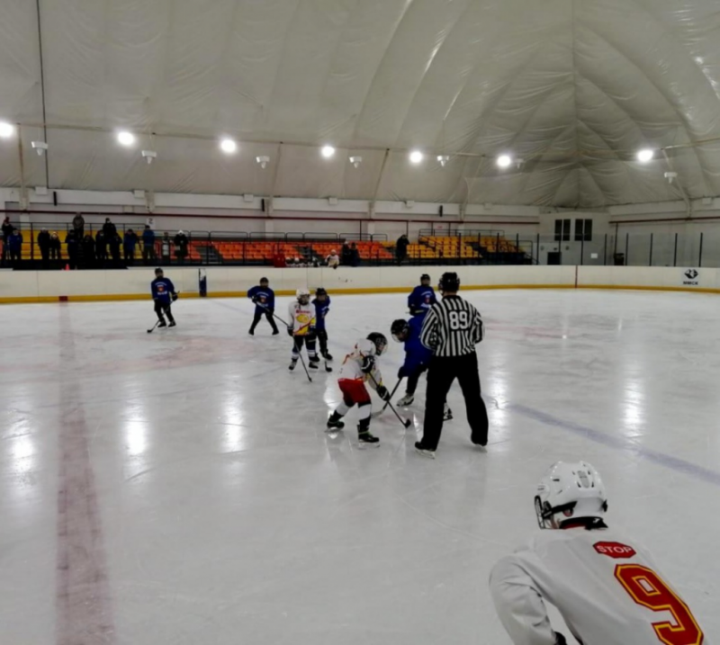 Юные хоккеисты Оренбуржья участвуют в турнире «Золотая шайба»