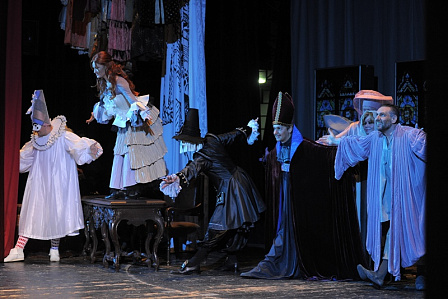 В Оренбурге  завершился XI Международный театральный фестиваль «Гостиный двор»
