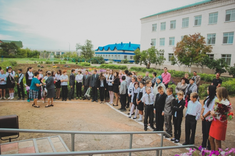 Волонтеры «Газпром нефть Оренбурга» поздравили воспитанников школы-интерната 