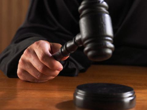 Экс-судья оренбургского суда вновь не явилась на собственный процесс