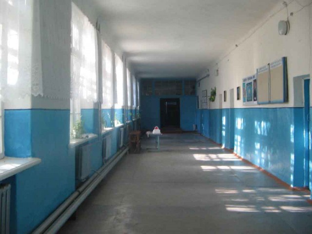 Учебный класс и квартира учителя в одном здании