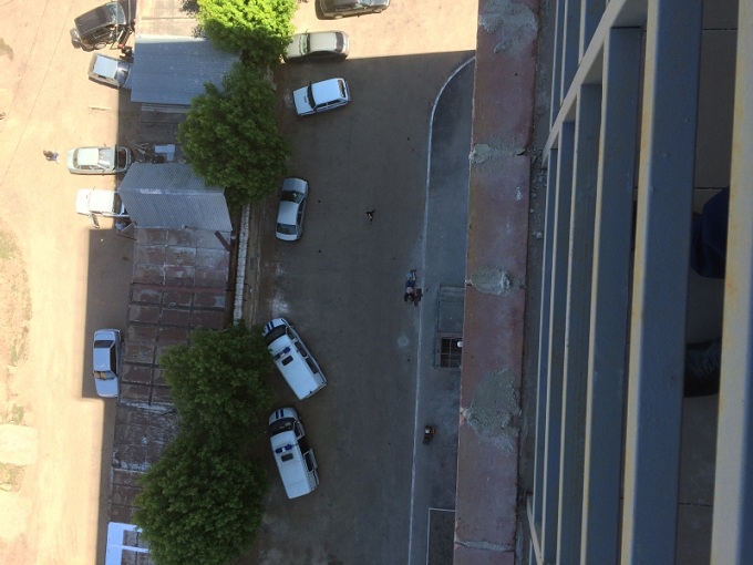 В Оренбурге рабочий выпал с балкона 14 этажа