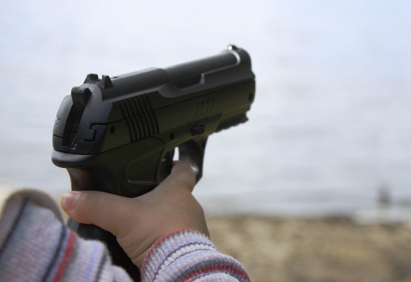 13-летний оренбуржец открыл стрельбу в школе №23