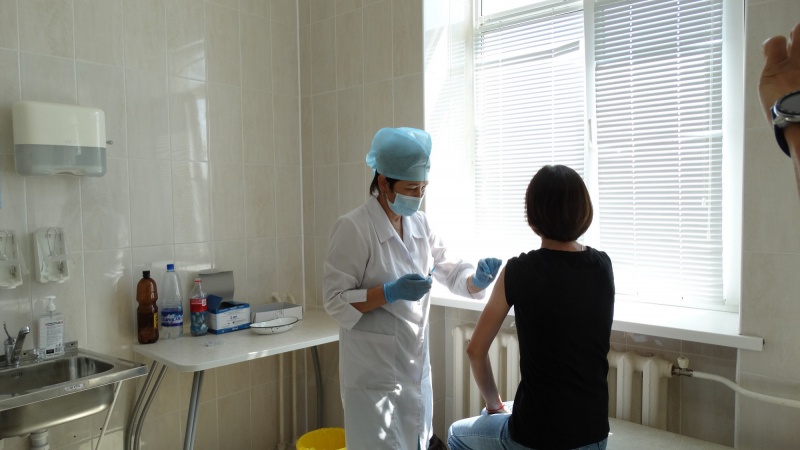 Более 500 тысяч оренбуржцев привиты против коронавирусной инфекции