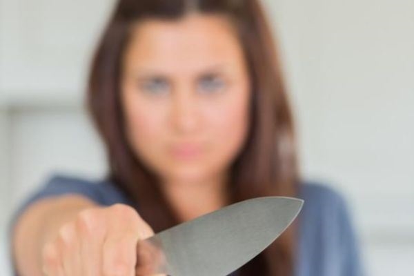 В Новотроицке дочь ударила мать ножом