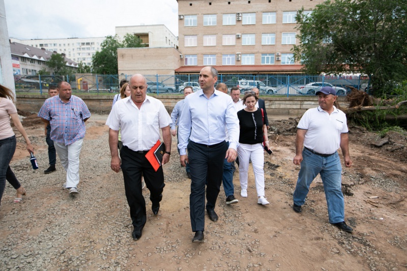 Губернатор Денис Паслер оценил состояние объектов благоустройства в Оренбурге