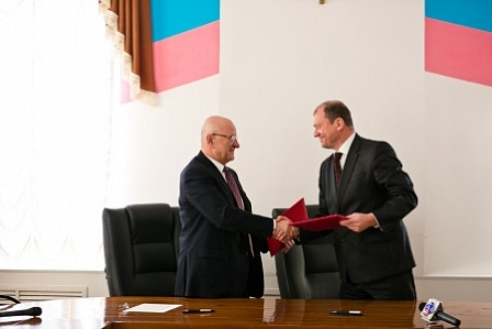 Представители РЖД и правительства региона подписали соглашение о сотрудничестве