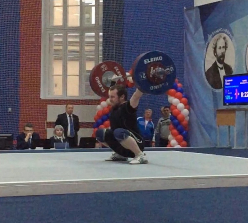 Оренбуржец Павел Суханов завоевал золото на Кубке России по тяжелой атлетике
