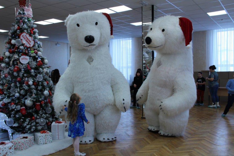 В Оренбуржье проходят новогодние праздники для детей