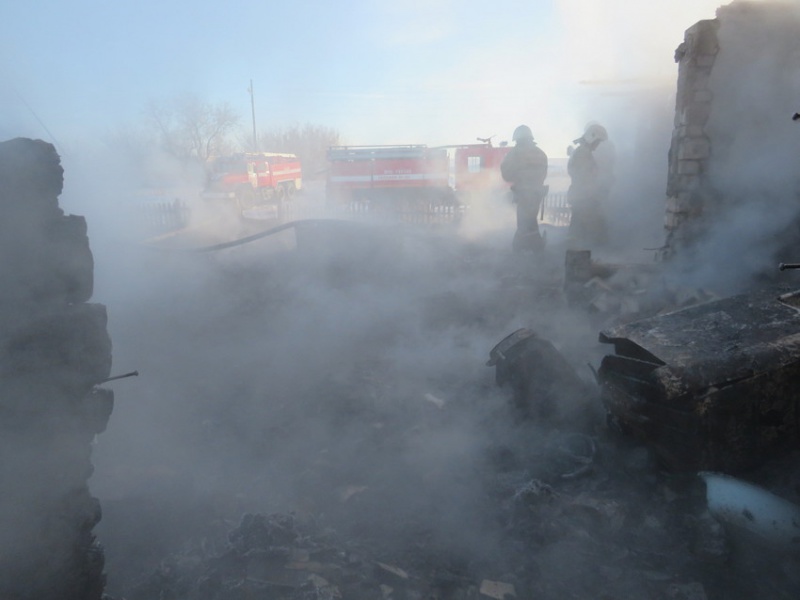 В Домбаровском районе при пожаре погибли три человека