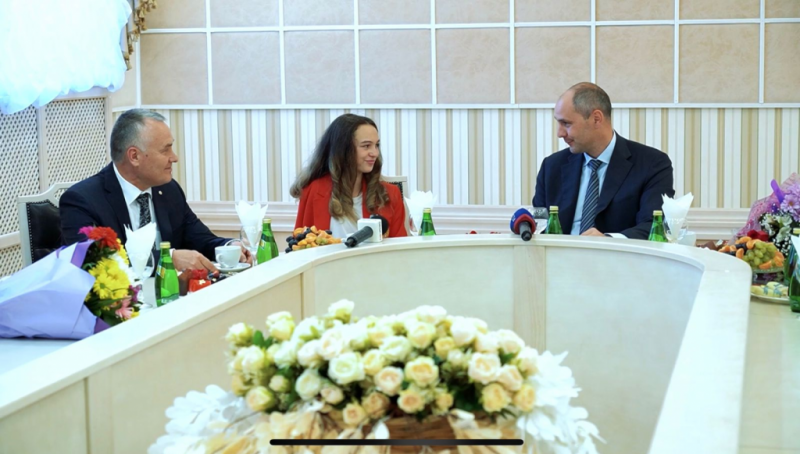 Губернатор Денис Паслер поздравил орскую спортсменку с успехом на Олимпиаде