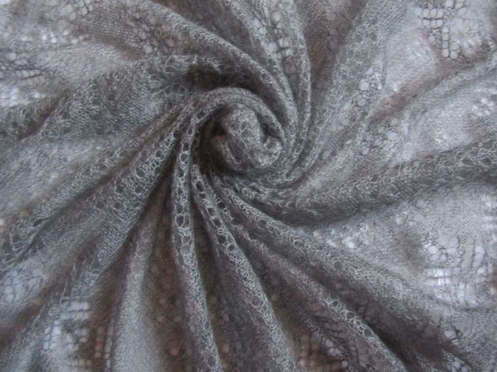 Оренбургский пуховый платок будет представлен в Художественном музее «Арт-Донбасс»