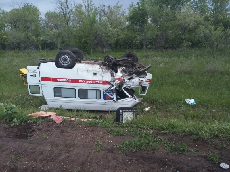 Страшная авария в Илекском районе: погибли водители «скорой» и «Датсуна»