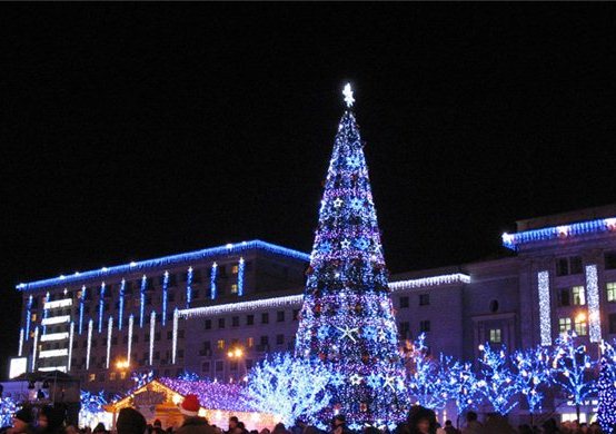 500 елок украсят Оренбург к Новому году