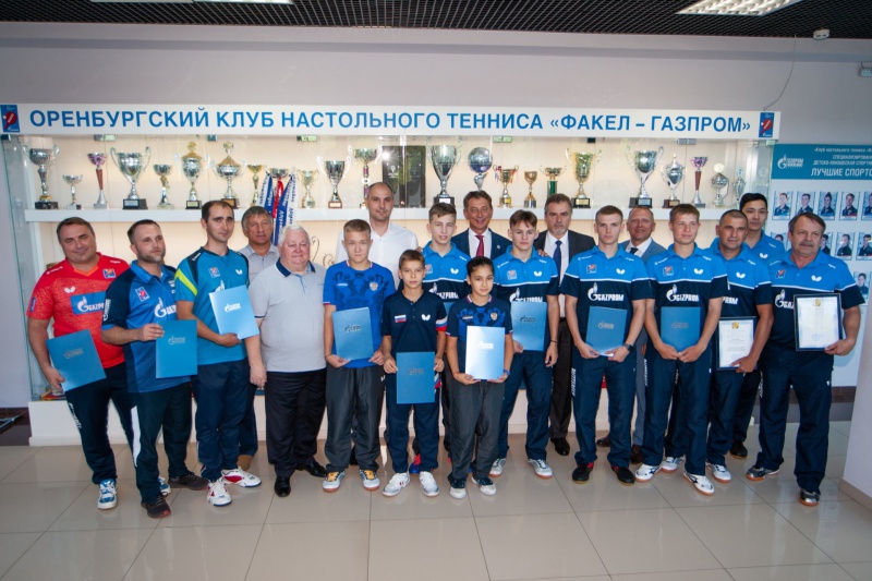 Денис Паслер провел встречу с оренбургскими теннисистами