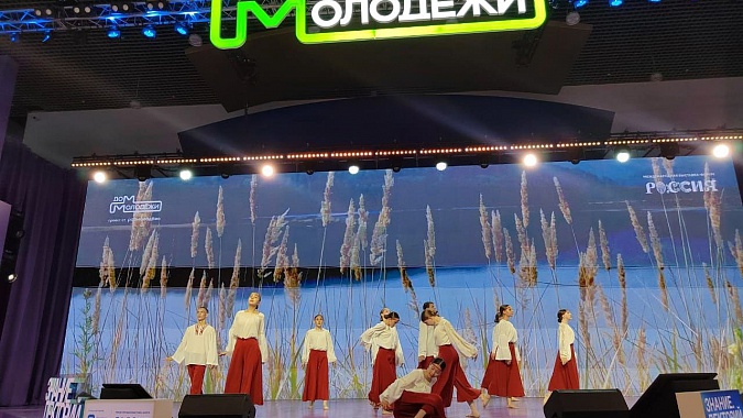Танцевальный ансамбль из Орска стал победителем конкурса футуристических танцев